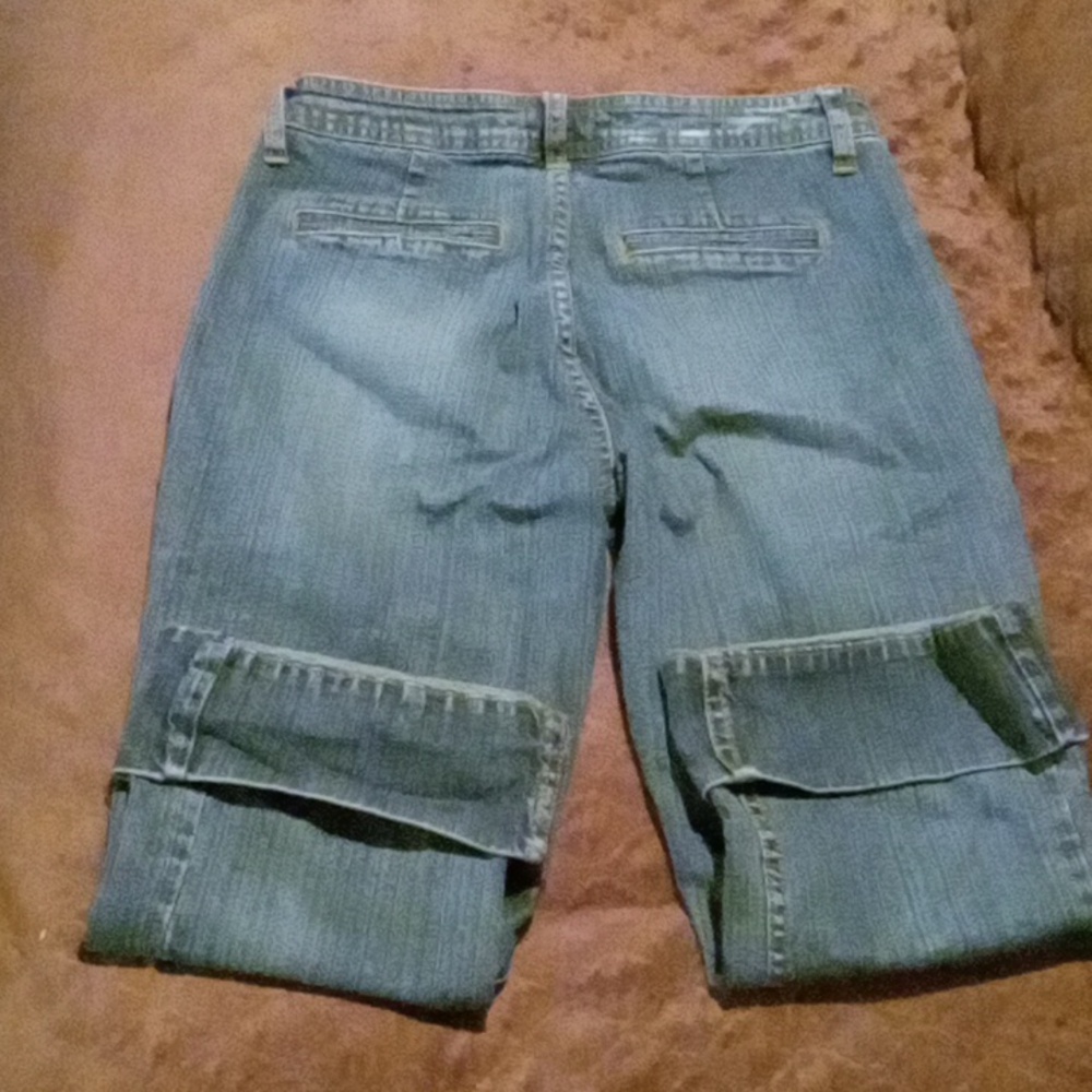 Capris - Picture 5 of 8